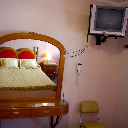 Hotel Las Rosas 萨尔塔 外观 照片